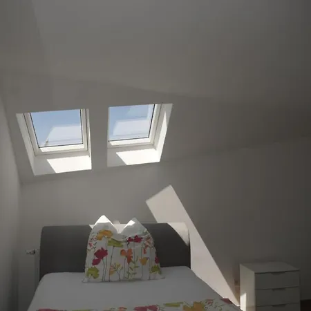 In Zentrum 2 * غيرولشتاين