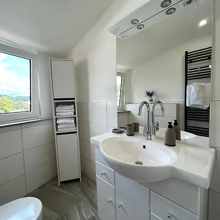 In Zentrum 2 * غيرولشتاين